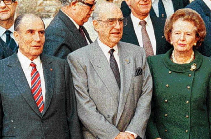 Η περίοδος της προσαρμογής: ΠΑΣΟΚ και ΕΟΚ, 1981–1989