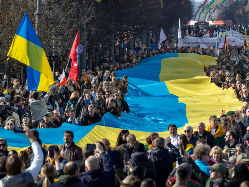 Η Εδαφική Ακεραιότητα της Ουκρανίας και το Άρθρο 73: Δημοψήφισμα, Συνταγματικό Δίκαιο και Διεθνείς Σχέσεις