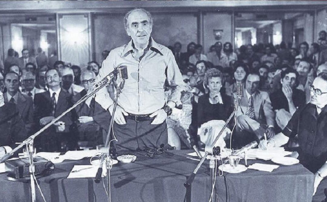 Πώς το ΠΑΣΟΚ Μεταμόρφωσε την Ελληνική Κοινωνία στη Μεταπολίτευση