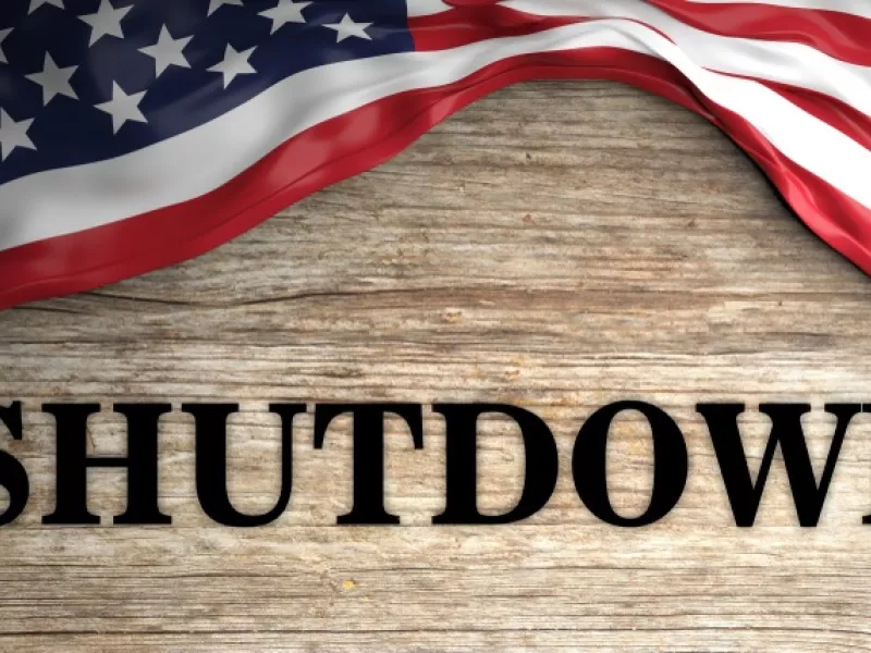 Shutdown στις ΗΠΑ: Εσωτερικές Συνέπειες και Διαταραχές Λειτουργίας του Ομοσπονδιακού Κράτους