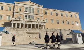 Η κρίση της πολιτικής στην Ελλάδα και η αποπολιτικοποίηση: από το κενό εκπροσώπησης στον θάνατο του πολιτικού λόγου