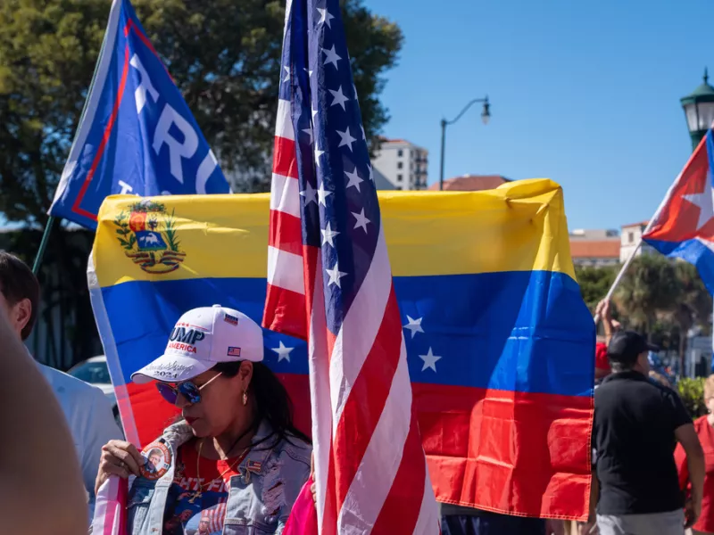 Αντι-Ιμπεριαλισμός ή Νέες Εξαρτήσεις; Η Διεθνής Διάσταση του Μπολιβαριανού Καθεστώτος
