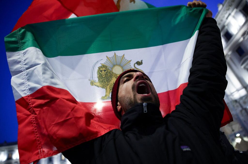 Όταν η Καταστολή Υποκαθιστά τη Διακυβέρνηση: Το Ιράν ως Παράδειγμα Συστημικής Φθοράς