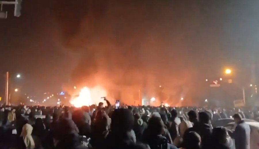 Ιράν: Συστημική Κρίση, Οικονομική Κατάρρευση και Πολιτική Απονομιμοποίηση