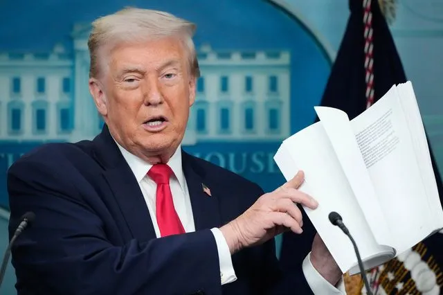 Ασφάλεια, στρατός και πολιτική εξουσία στην τραμπική Αμερική