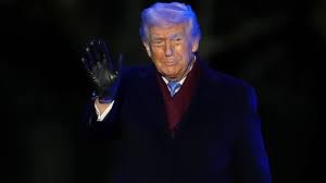 2025: Έτος Τραμπ και η Μεταμόρφωση της Αμερικανικής Πολιτικής