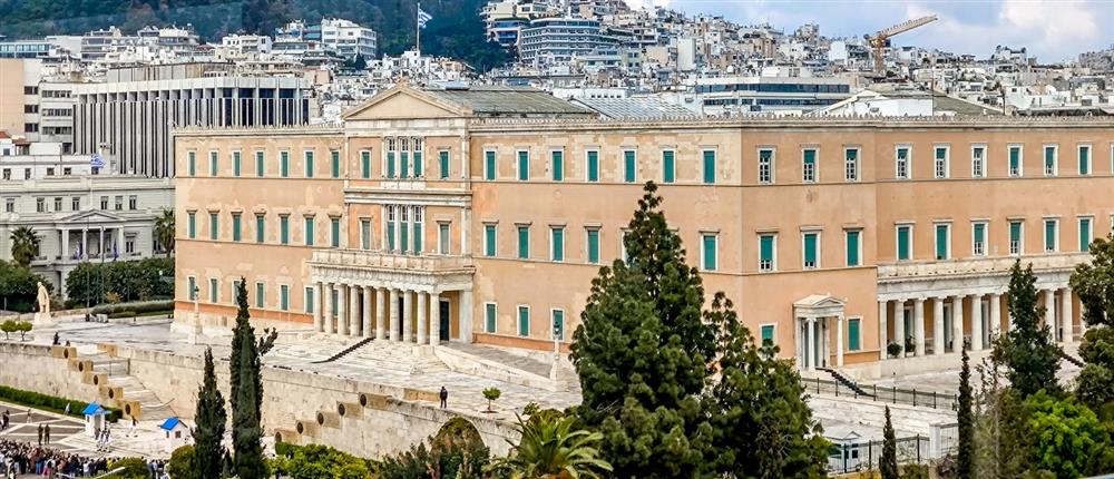 Το ασυμβίβαστο υπουργού και βουλευτή υπό το πρίσμα της κοινοβουλευτικής αρχής