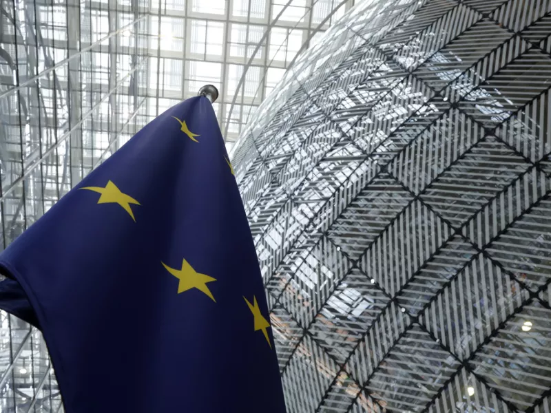 Μπορεί η Ευρώπη να αποκτήσει στρατιωτική ισχύ χωρίς ομοσπονδιακό προϋπολογισμό;