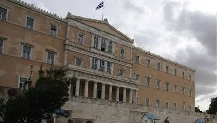 Αυστηρό Σύνταγμα και κομματική διαφωνία: Πότε η έλλειψη συναίνεσης είναι θεσμικά προβλεπόμενη
